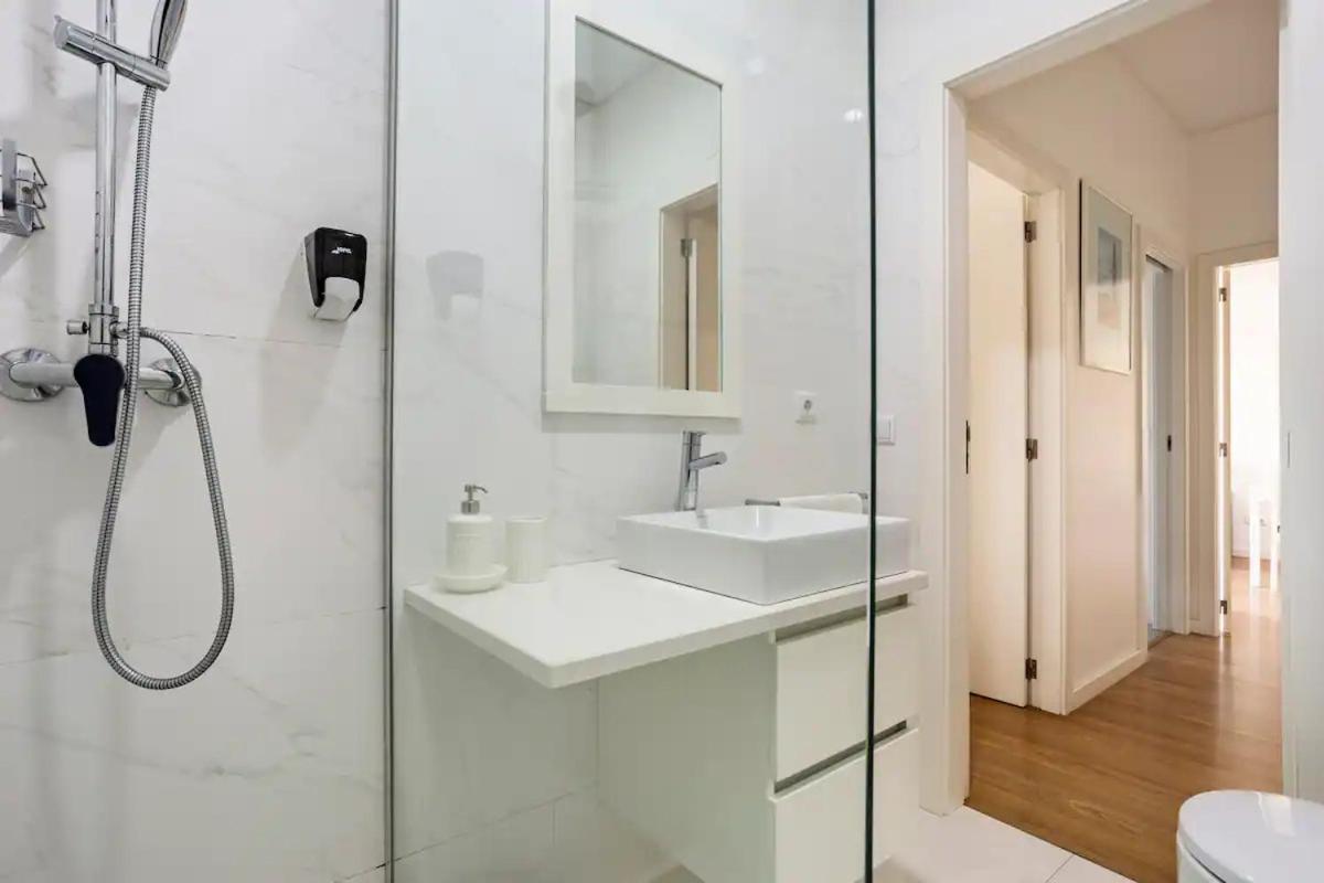 Luxury Anibal Cunha Apartments Porto Buitenkant foto